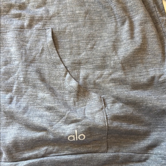 ALO Yoga Men's zip up light jacket asphalt performance blend - Picture 2 of 4